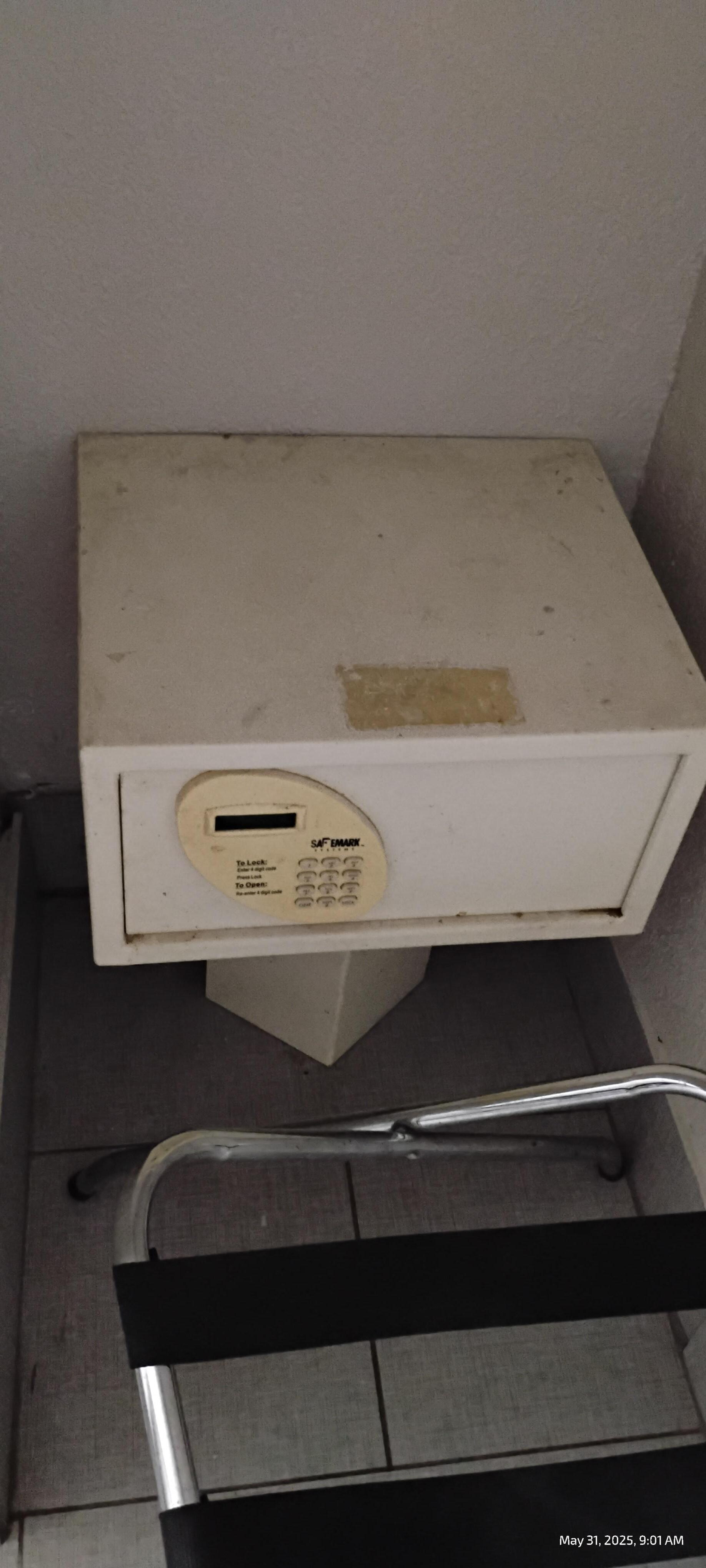 dirty safe who wants to touch that or store anything in there.