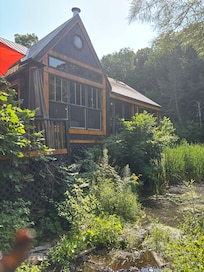 Gorgeous cabin with lots of light