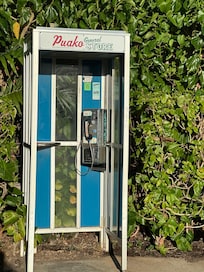 Charming Puako General Store phone booth