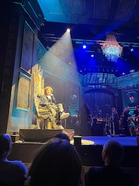 Konsert Magnus Uggla på Lorensbergsteatern