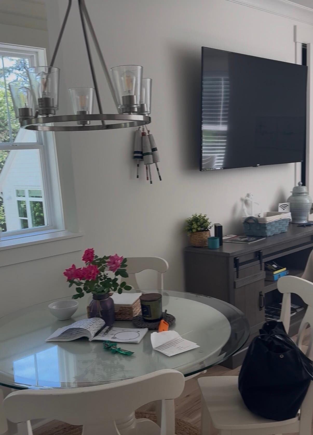 Eat in dining area 
