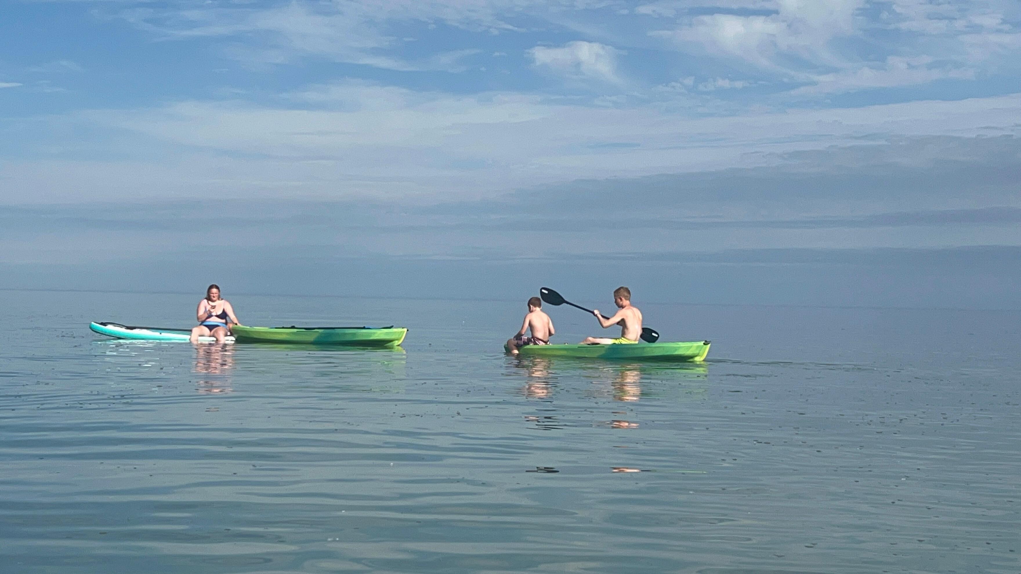 The paddle board we brought, NOT part of the property
