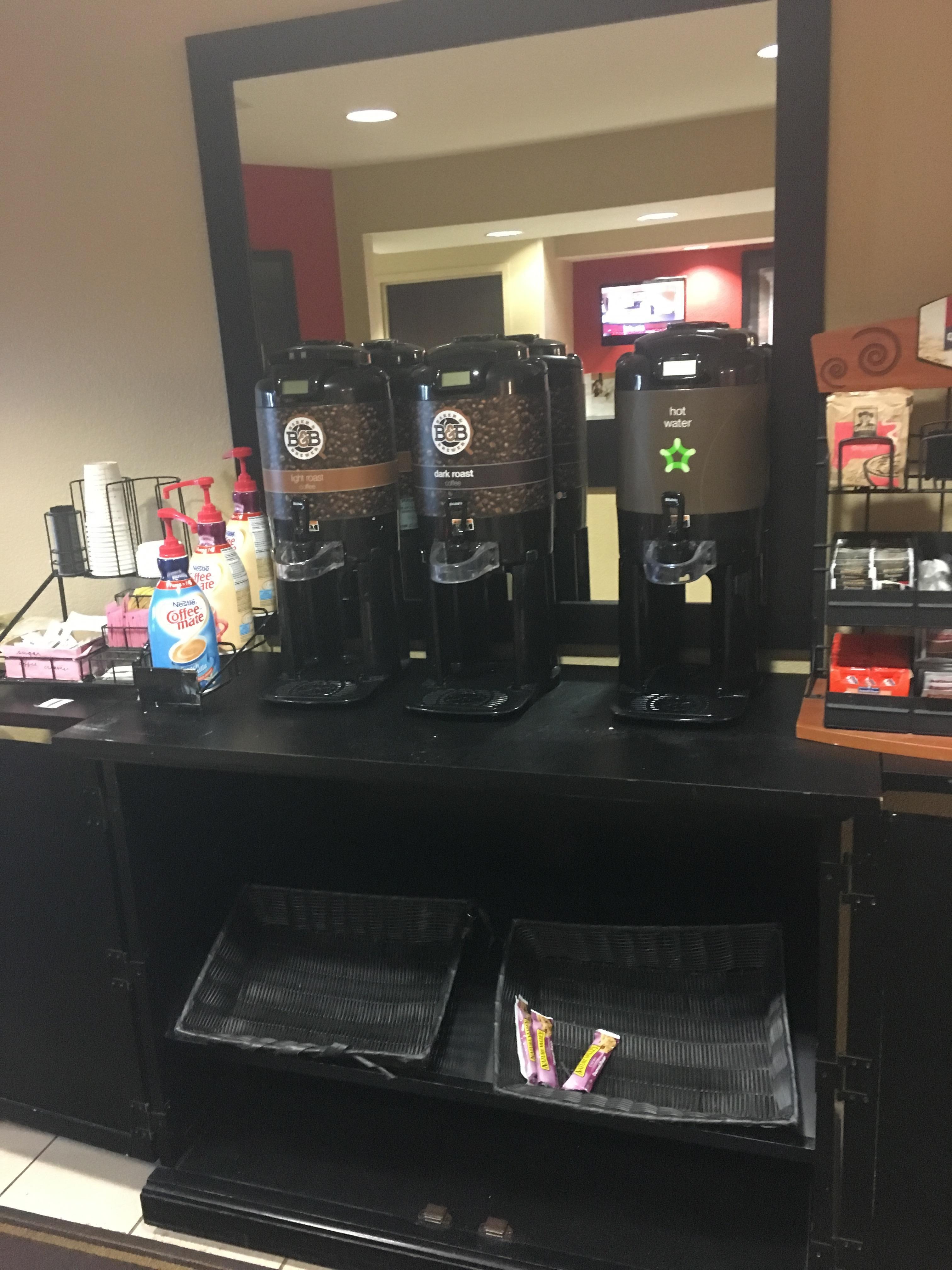 Pathetic breakfast availability