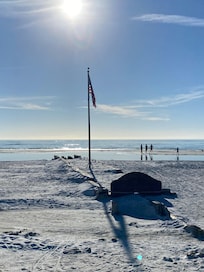 15 second walk to beach