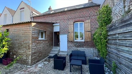 Der Garten mit Terrasse