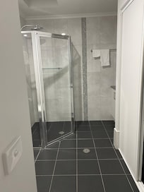 Bathroom in 1 bdrm upstairs apartment
