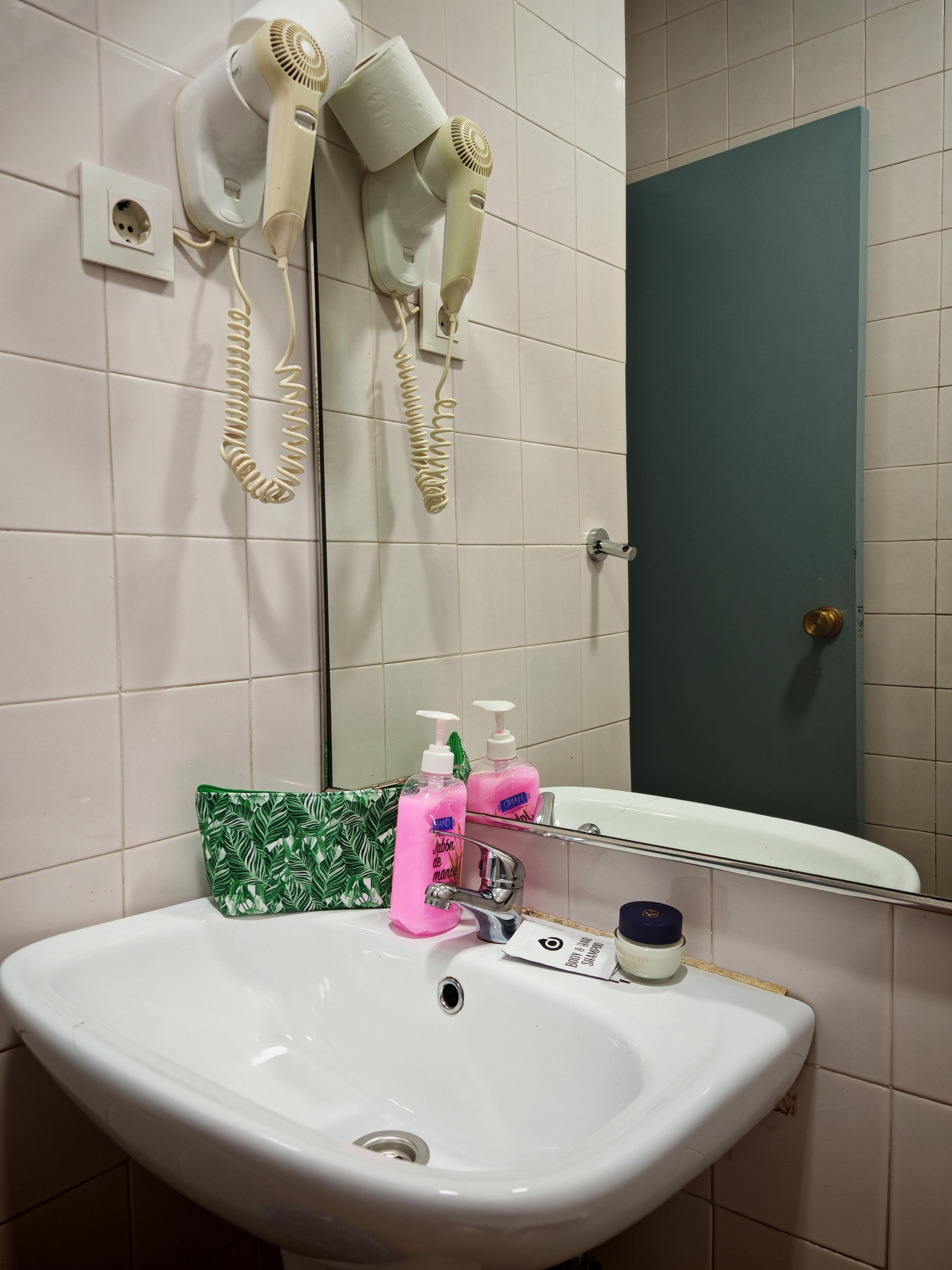 Bathroom had everything of the essentials