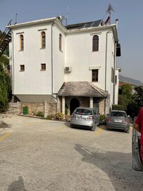 Ingresso ed esterno edificio