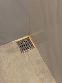 Limescale deposits — again, housekeeping staff no clue that this needs to be cleaned and this is not standard in 5 star hotel
