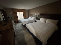 Room 207, double queen bed. Faces the mountain.