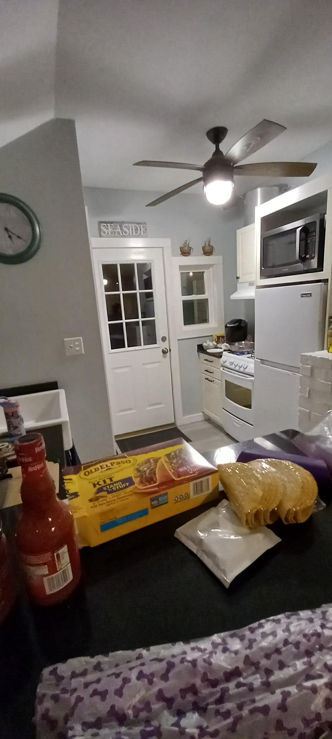Kitchen and breakfast bar with stools