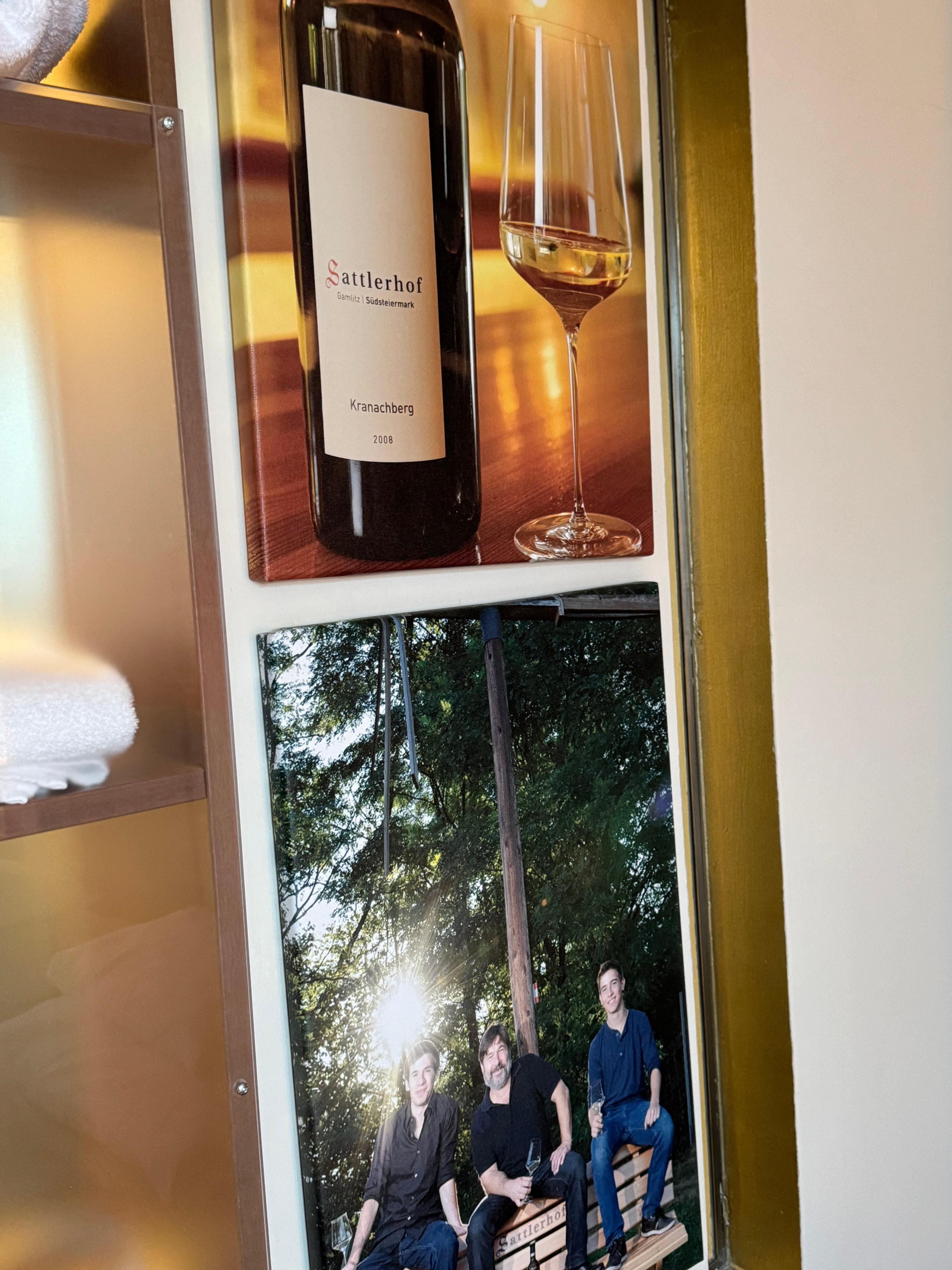 My room had a family picture of?