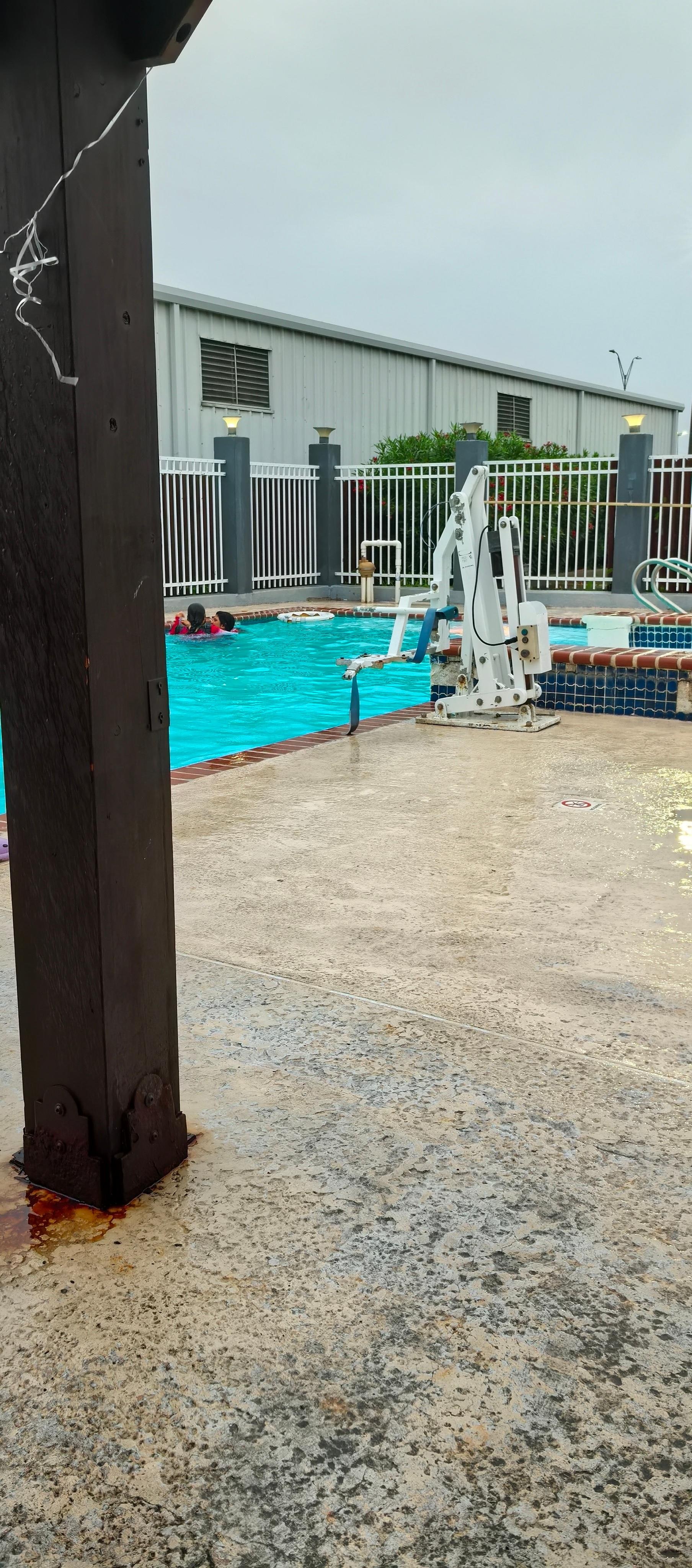 Nos la pasamos super bien en la alberca 