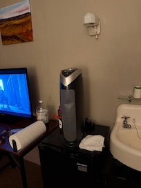 Sink was chipped and disgusting in the small bedroom. That was so hot I could not sleep, and was unable to open a window.