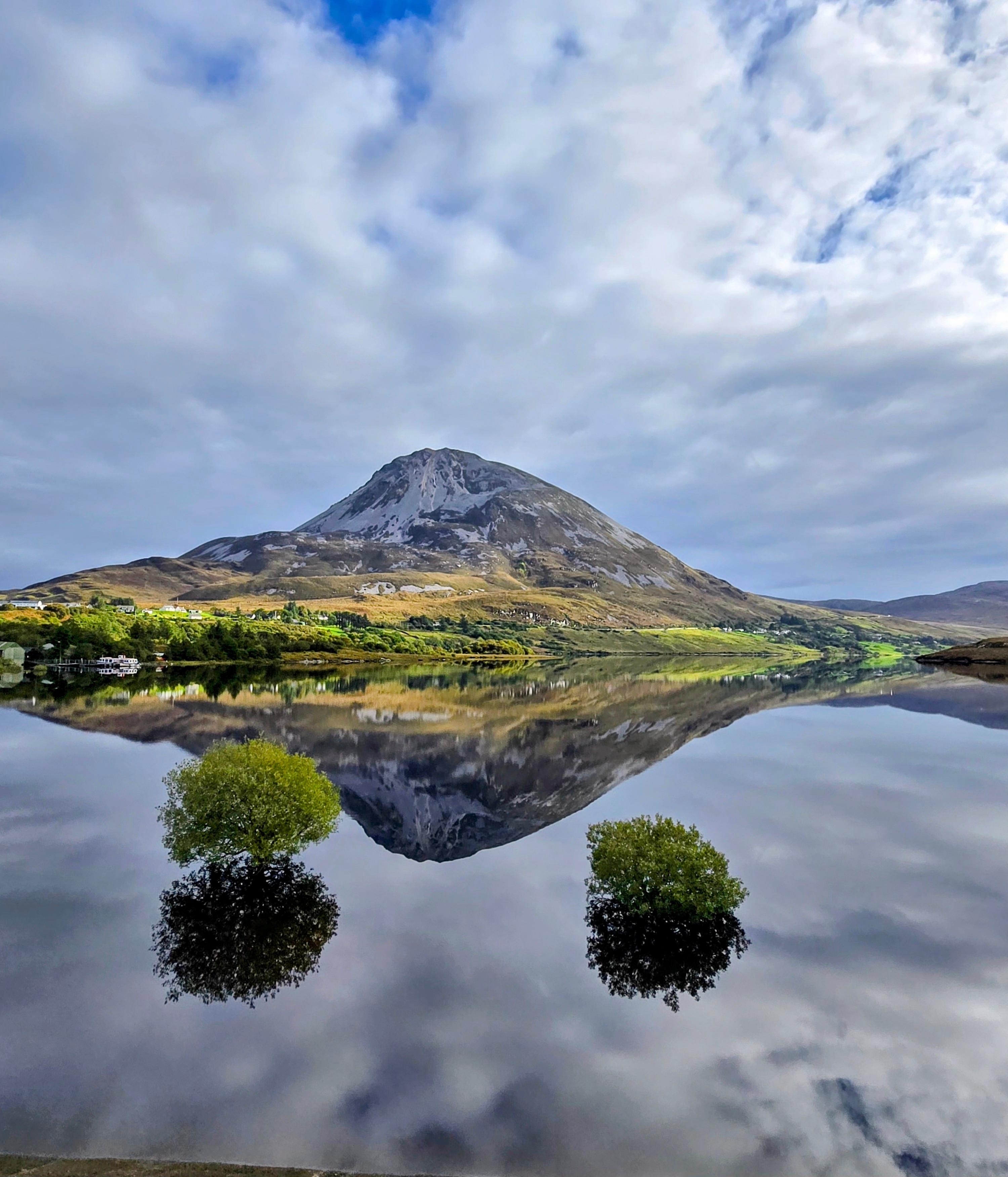 Mnt Errigal pas loin, avec ses couleurs magnifiques 