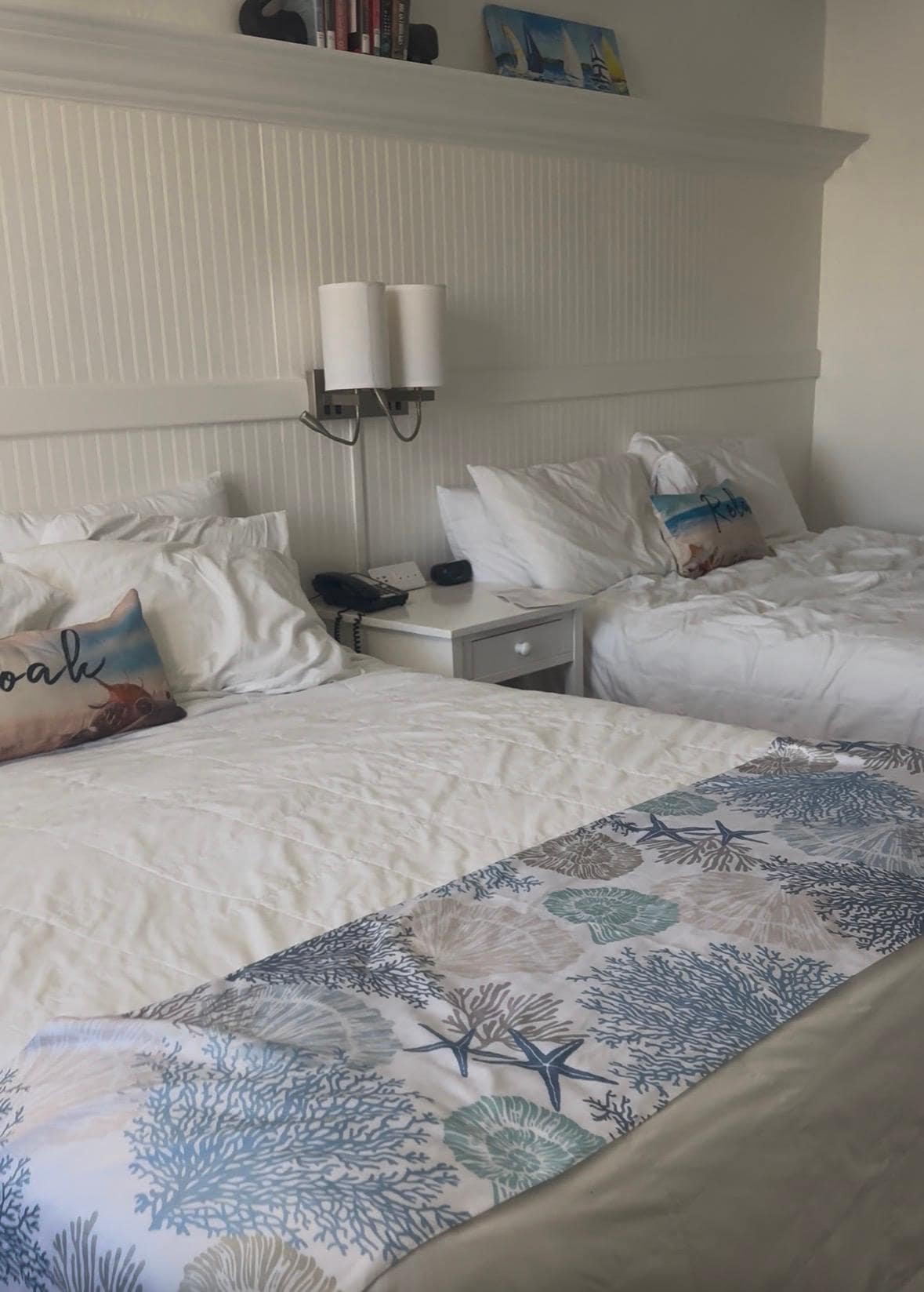 2 Double Queen Size Bed Room