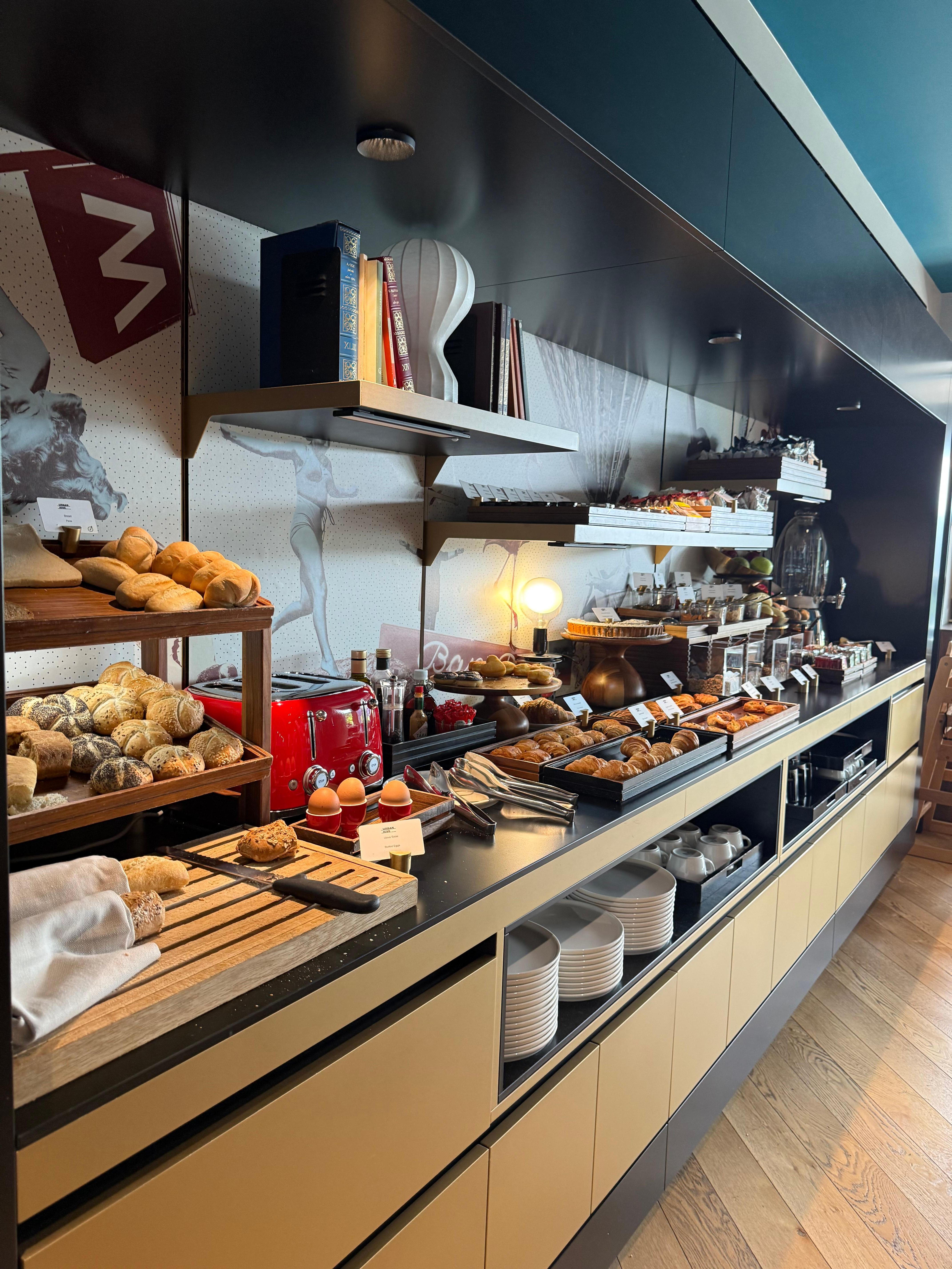 Breakfast buffet