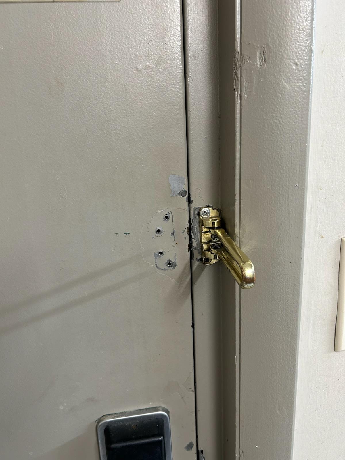 The door lock was broken