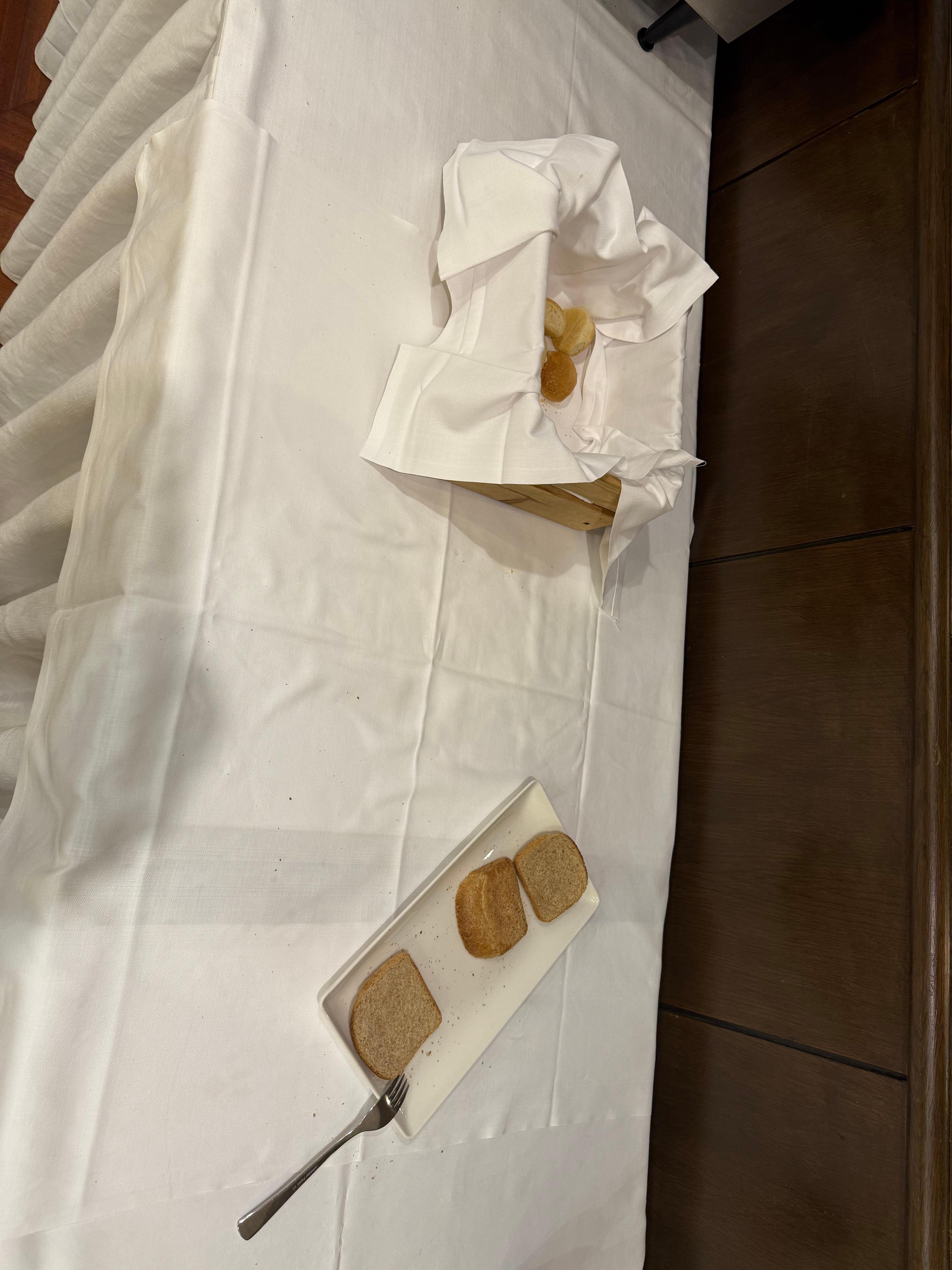 Colazione, il pane era finito a 30 minuti dall’apertura 