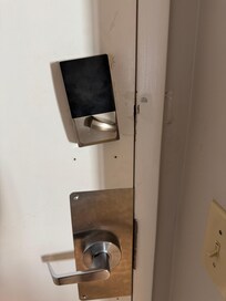 Door lock loose