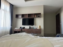 Waking up view, lots of natural light