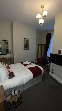 Cosy back room. Quiet and private..
