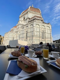 Breakfast at Duomo!