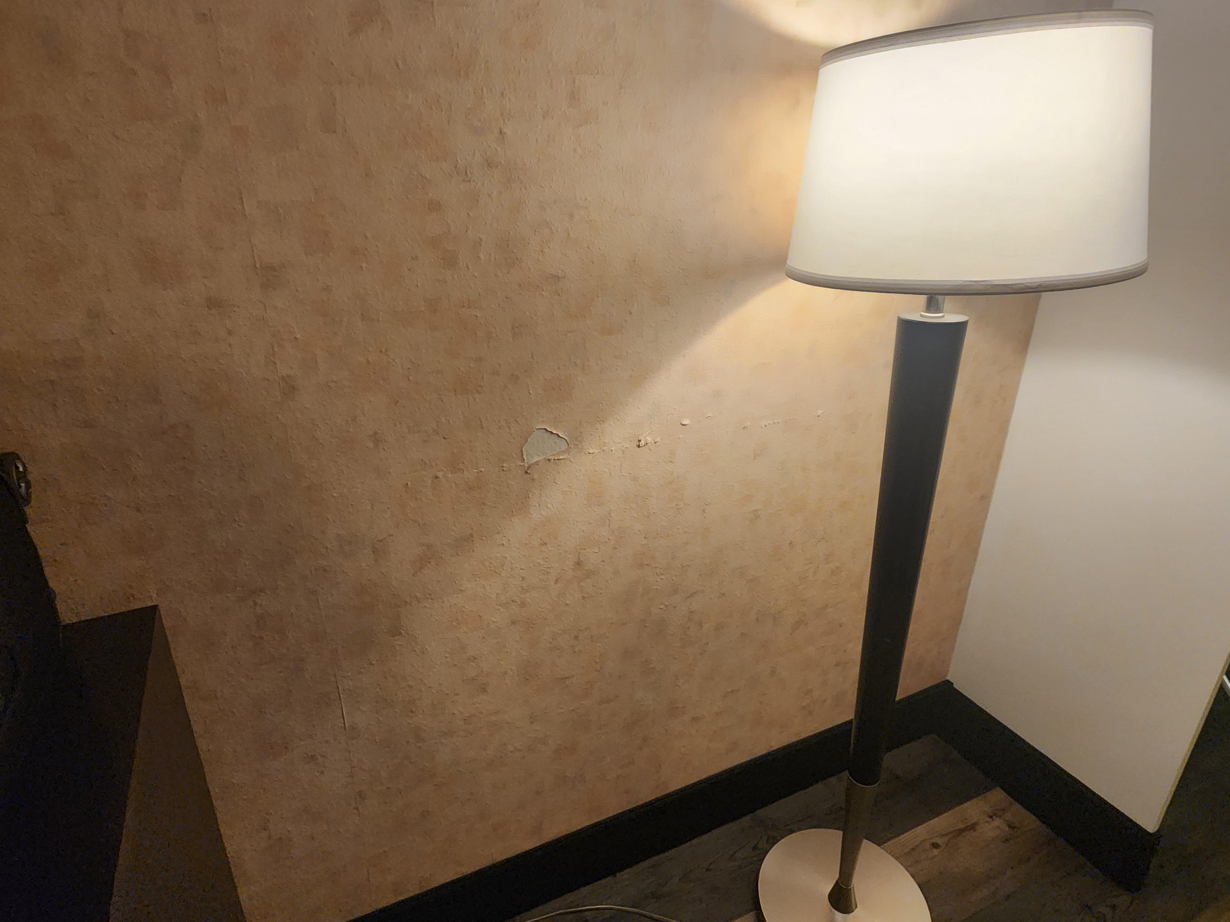 Holes in walpaper