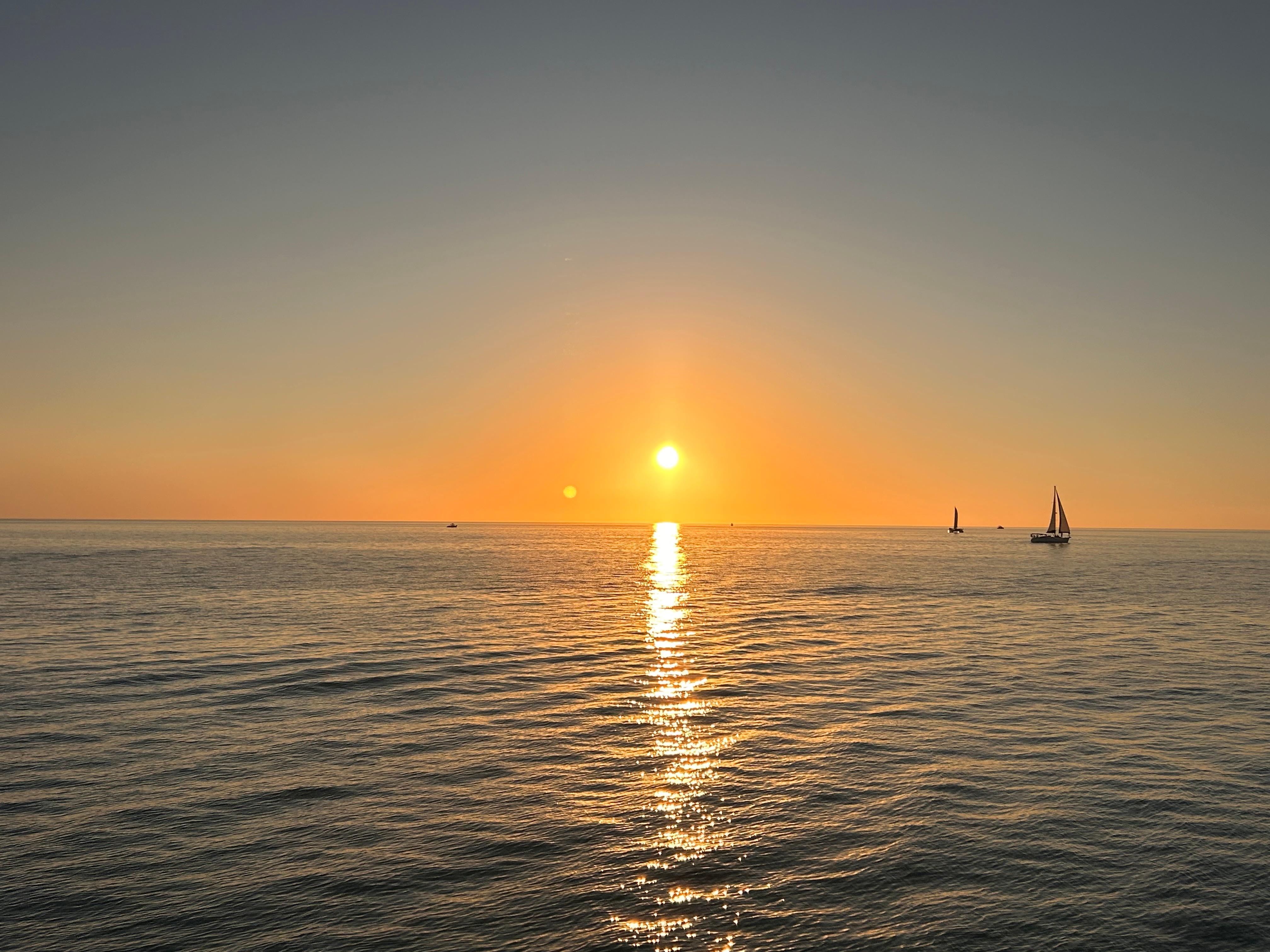 Looking for a fun was to celebrate your last night? Jump on the Double Sunshine boat down in Tin City and sail out of the harbor for the sunset. It's stunning and romantic and beautiful! 