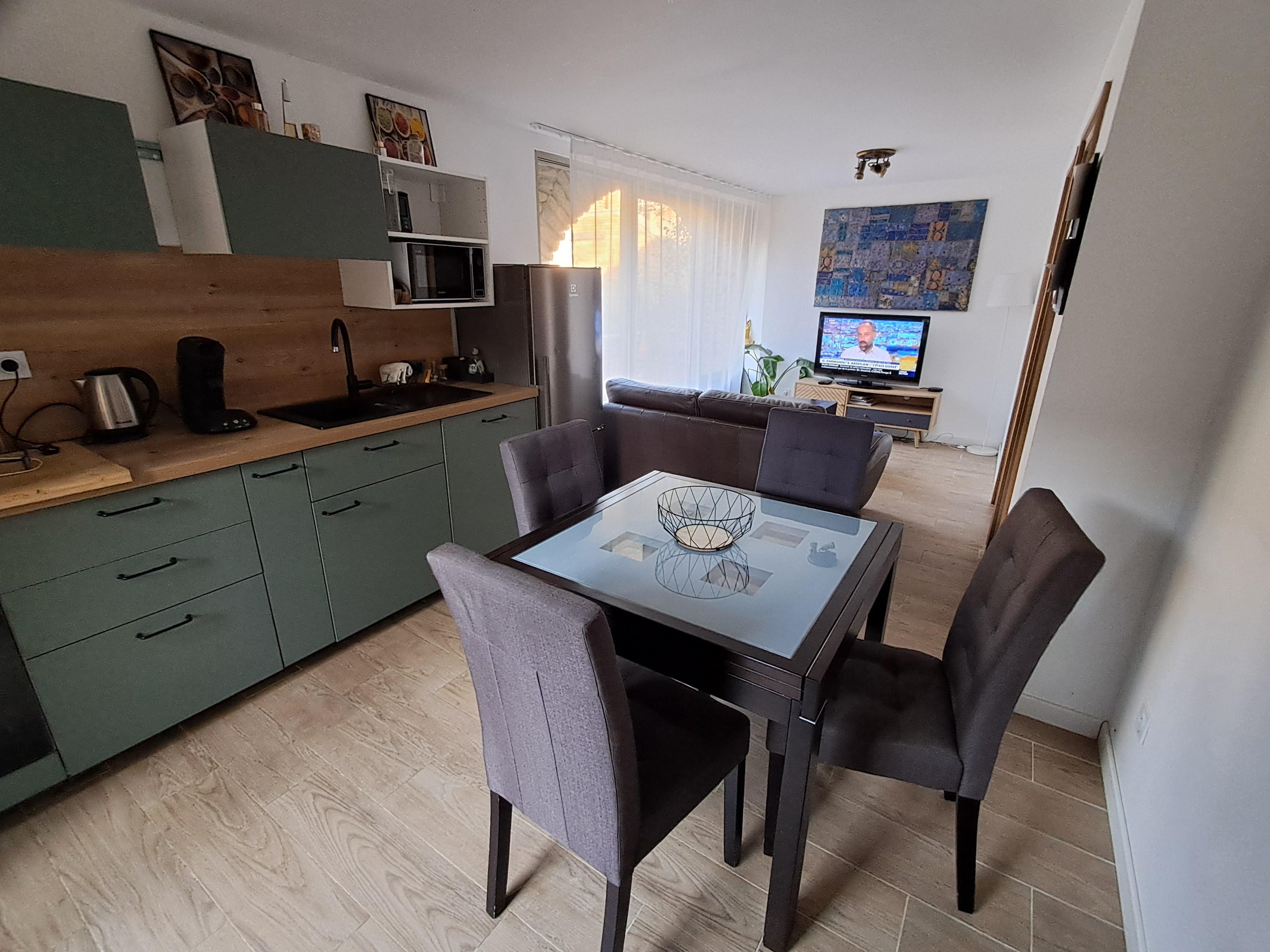 Cuisine bien équipée 