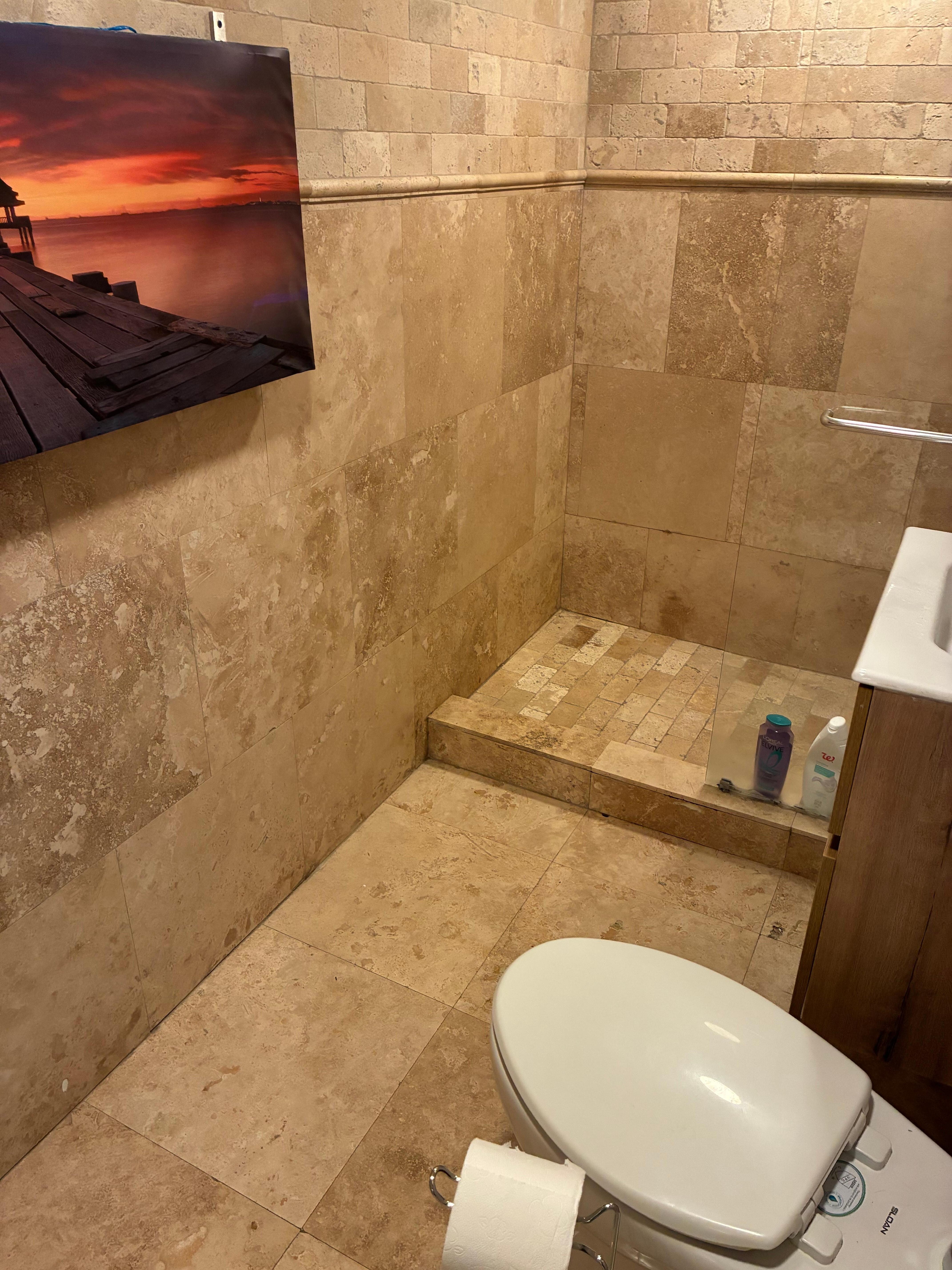 Nice bathroom 