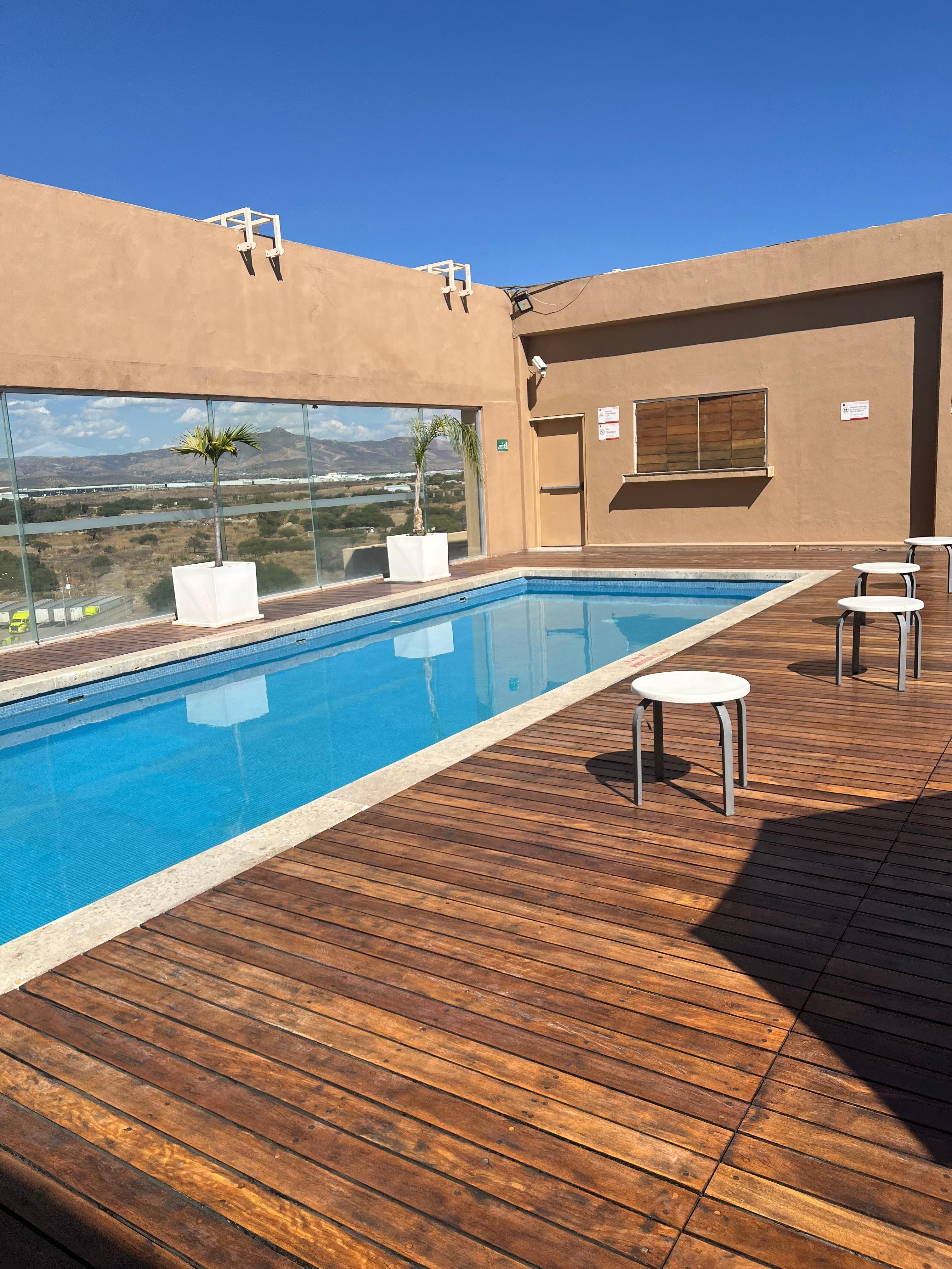 Sin Camastros, Fría y un poco sucia el Agua