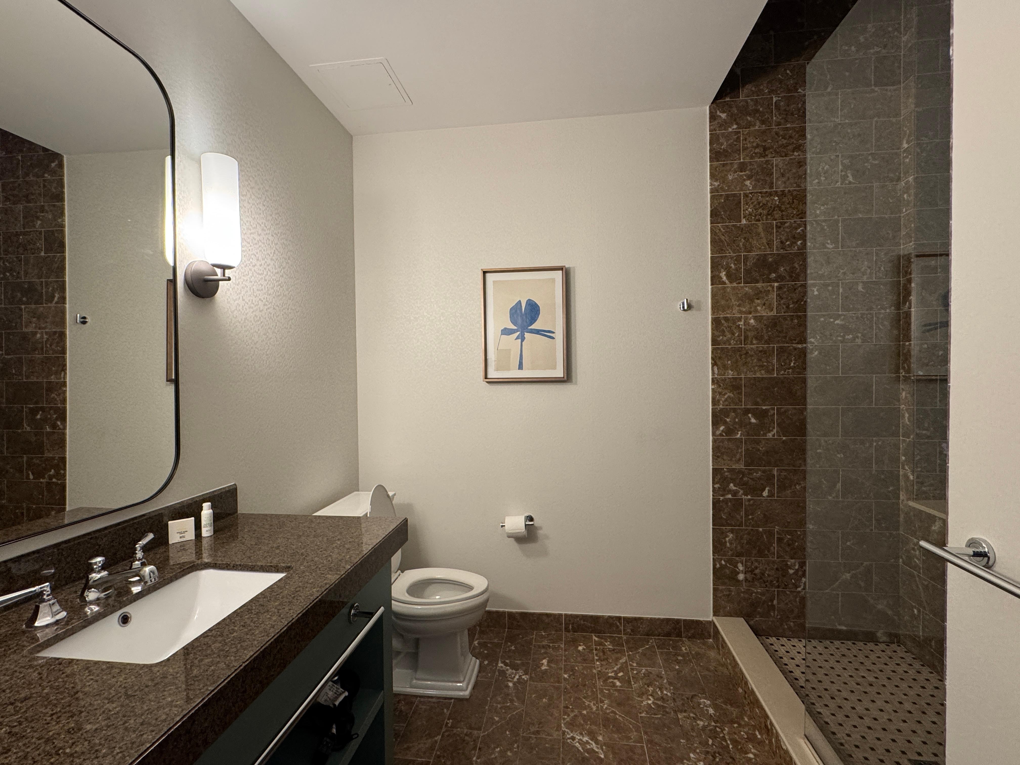 big bathroom (needed more towels)