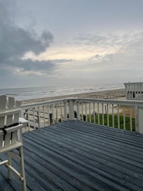 Beautiful morning before the rain. The deck offers a serene and peaceful spot for coffee and quiet time!