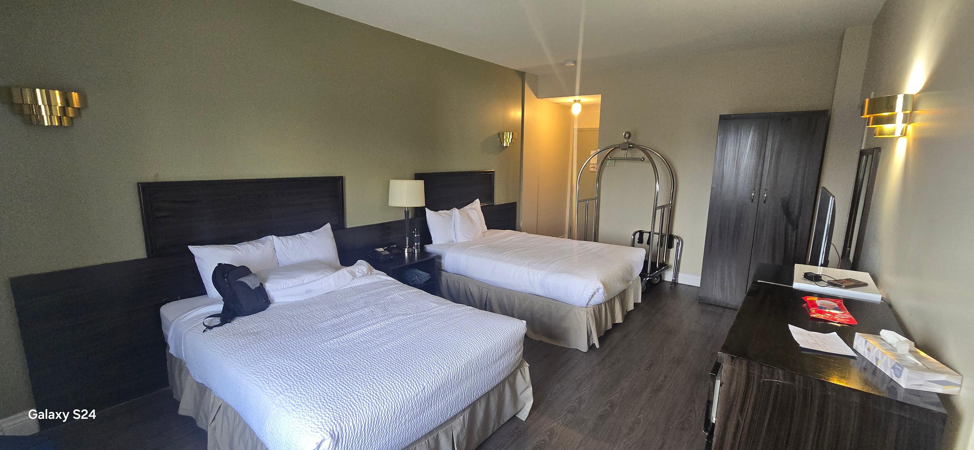 2 bed side