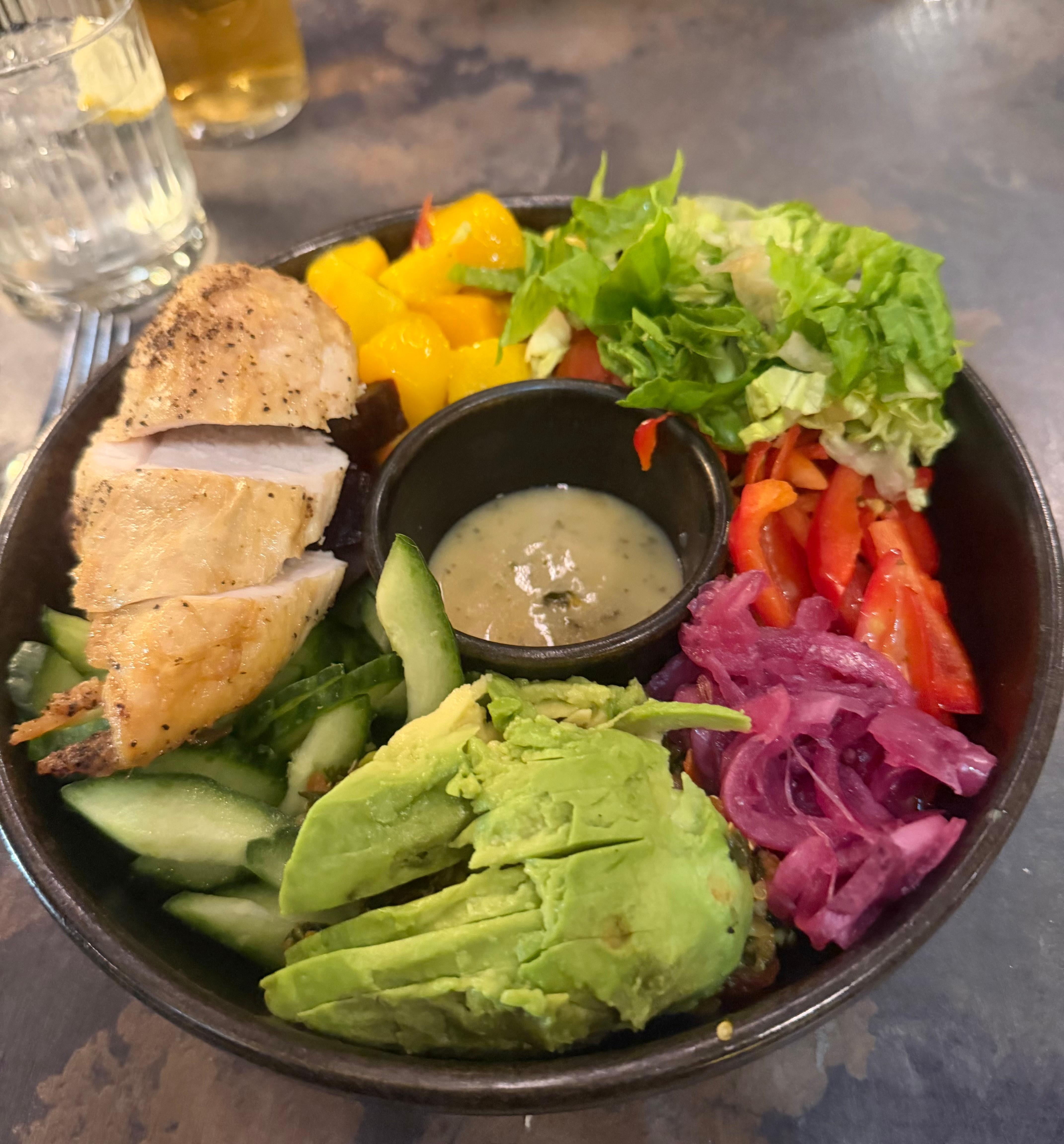 The  salad was divine , the best salad I have had .tango ,
Melon, cucumber , tomatoes , pickled onions , peppers , beetroot ,avocado etc & I had added a fillet of chicken
