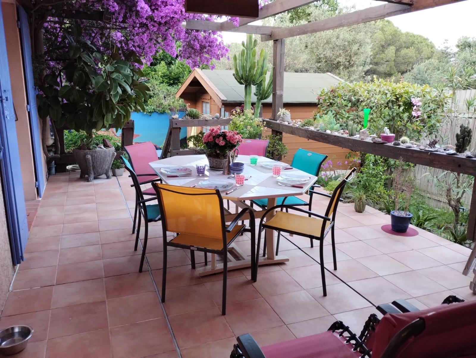 Terrace next to the kitchen 
