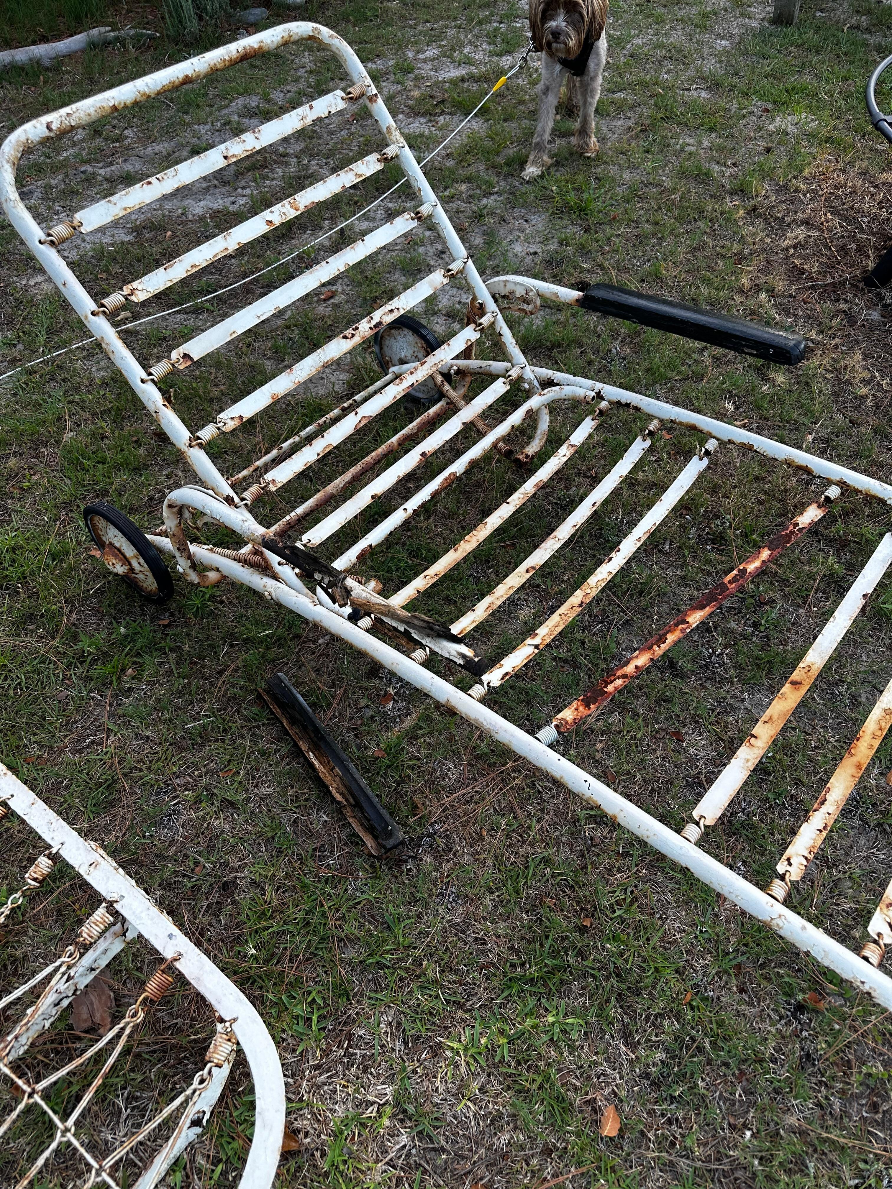 Lawn chairs need help