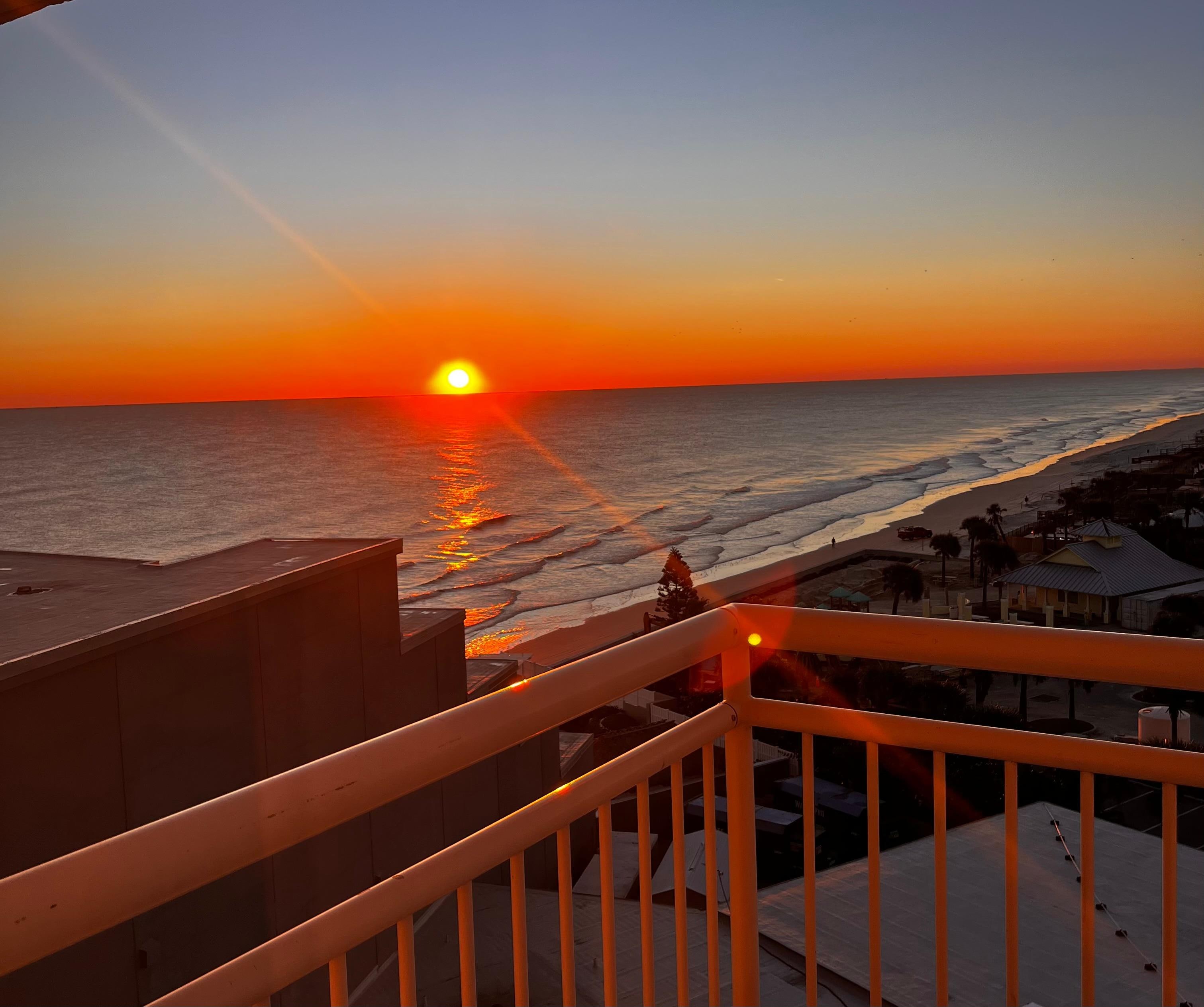 Beautiful sunrises 🌅 