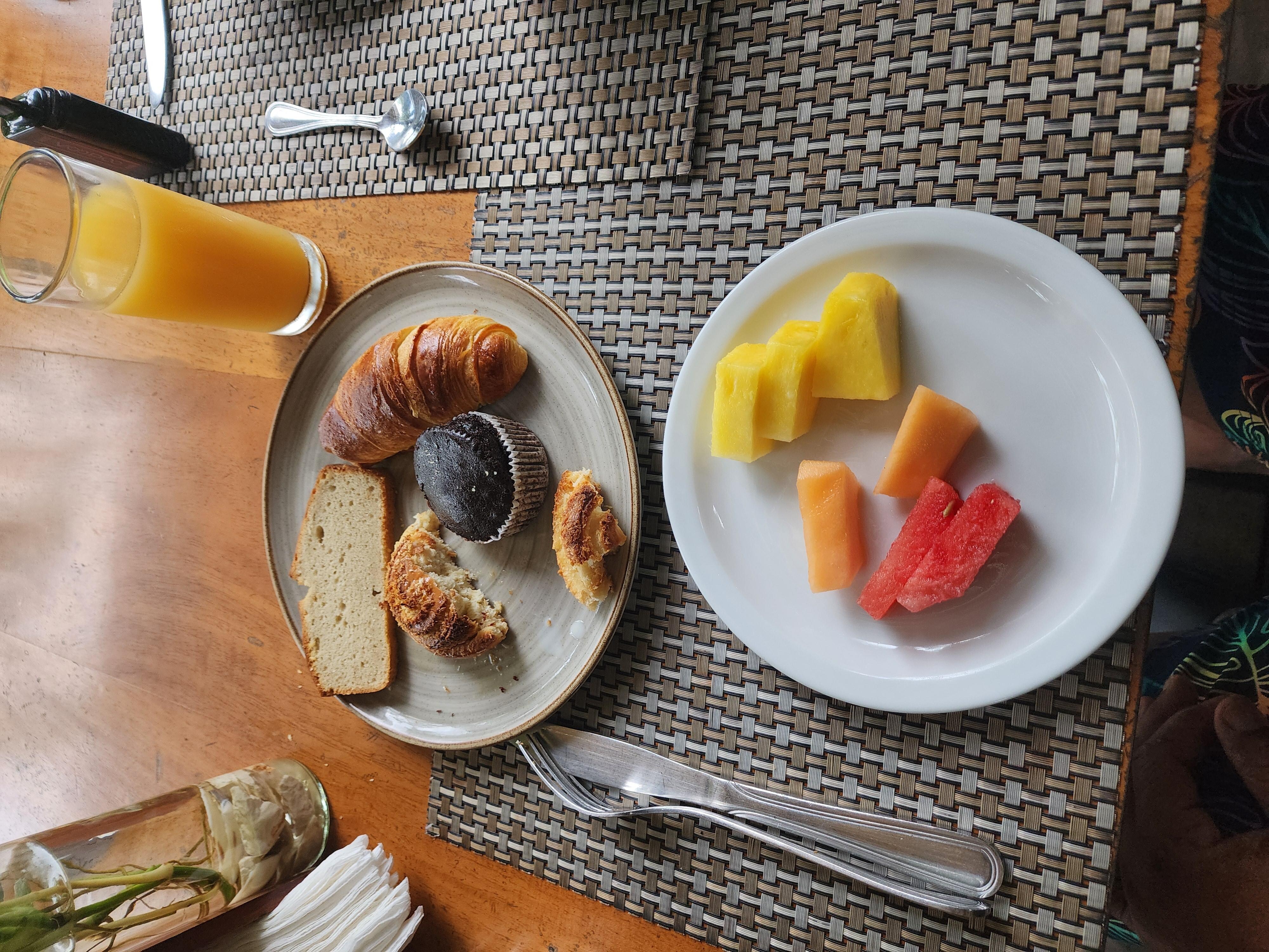 Free breakfast 