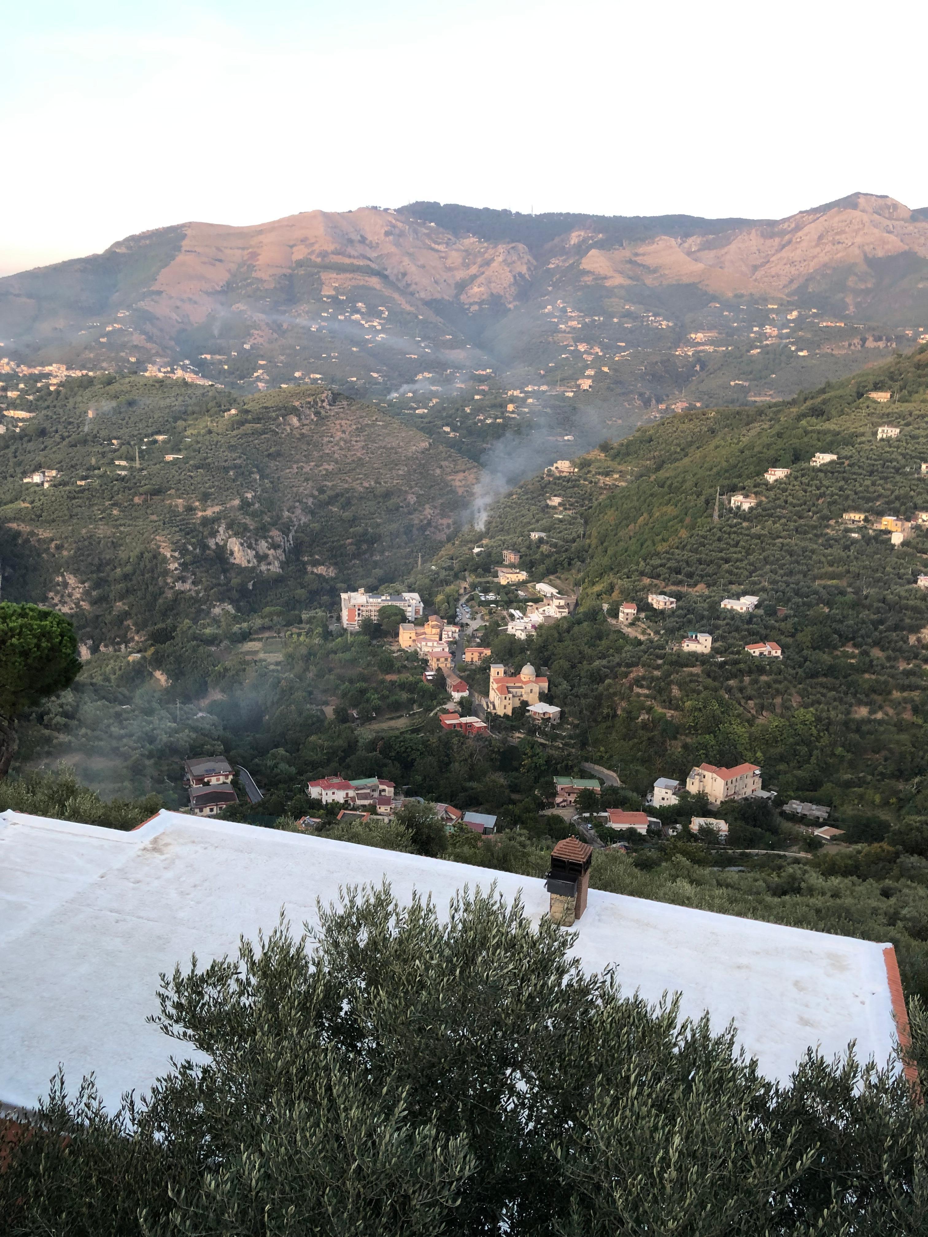 Vista mattutina dal lato opposto il golfo