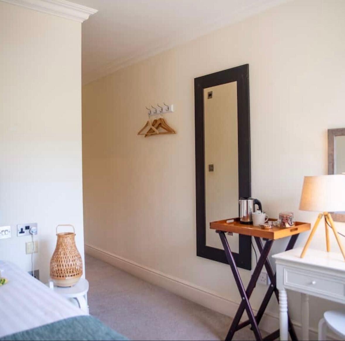 Larger than average single room with large 
en-suite and walk in shower 