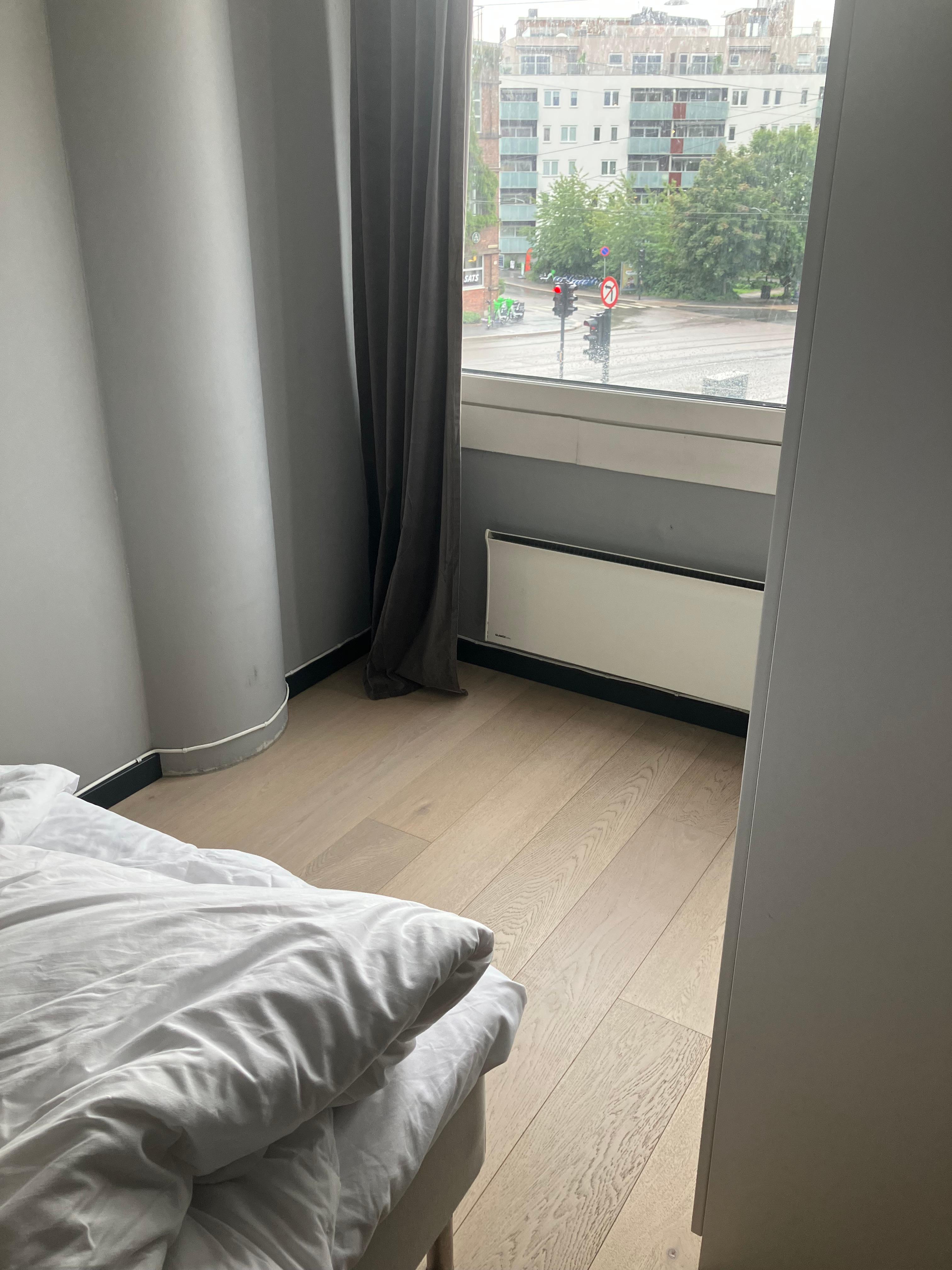 Small double room