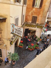 With a wiev to one of the most famous coffe bars in Rome