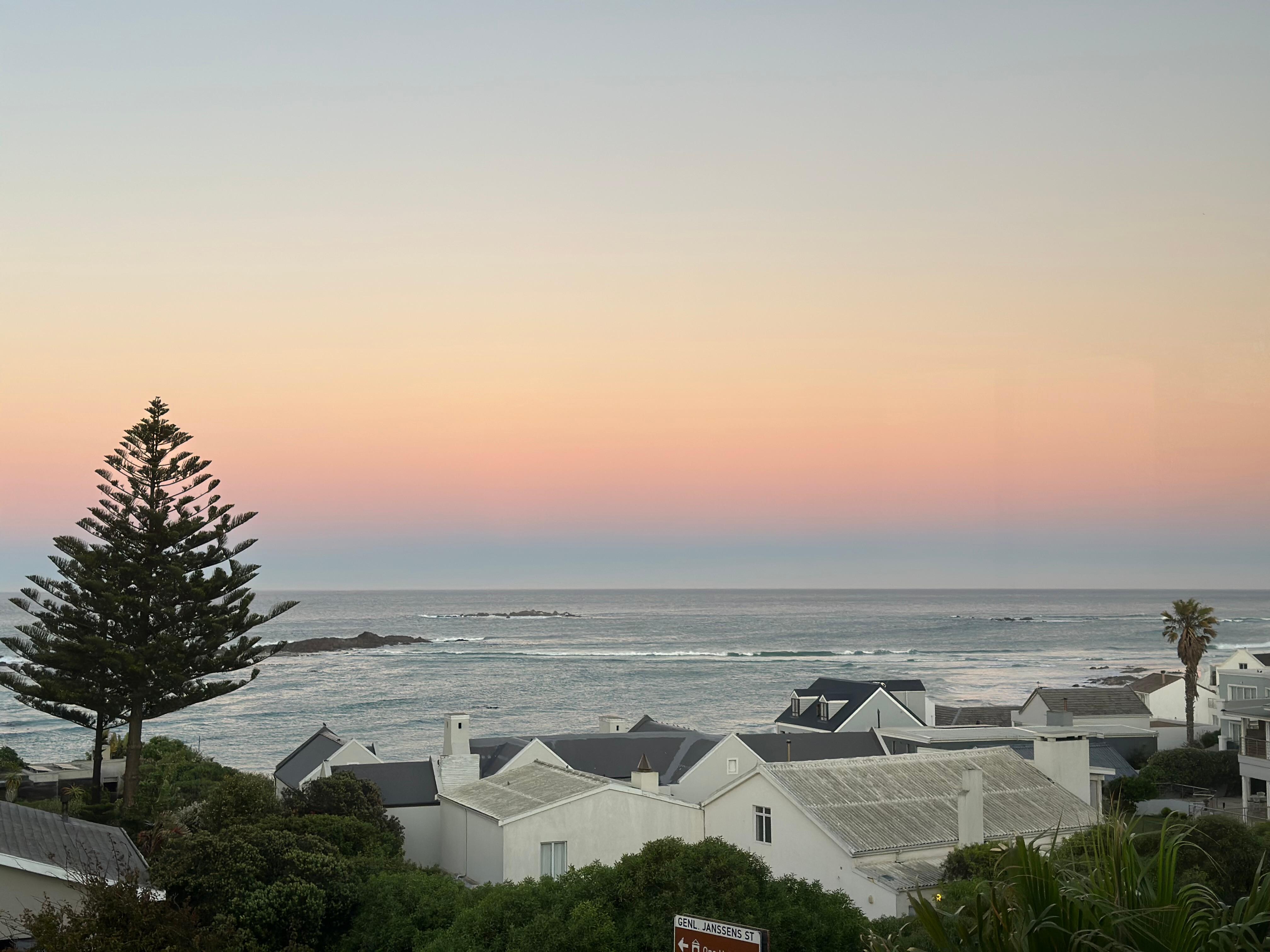  Beautiful view and sunsets!