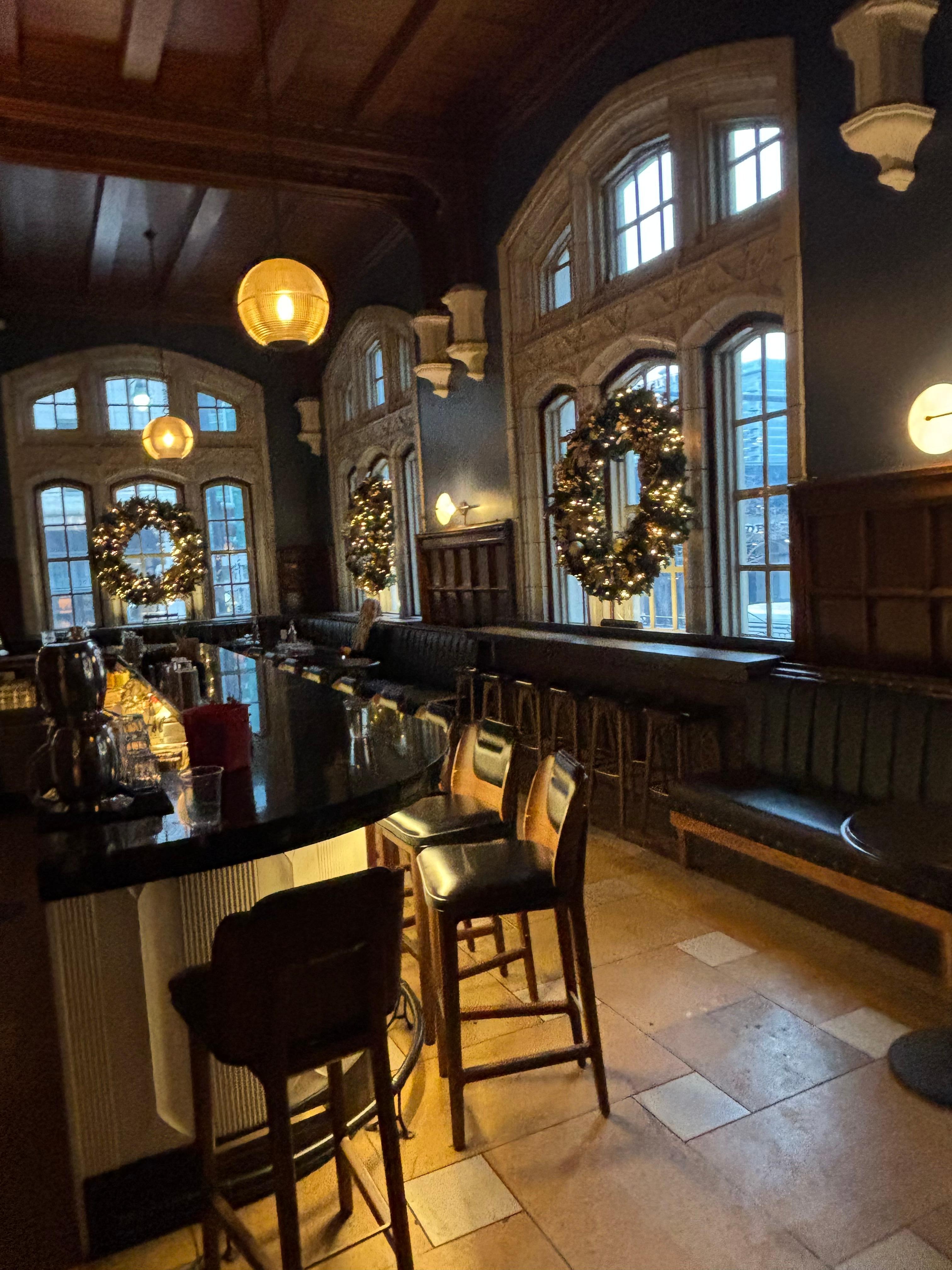 Intimate romantic bar