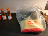 近くの韓国トースト屋にて購入