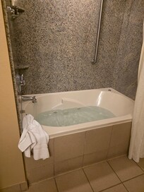 Jetted tub was very clean and relaxing