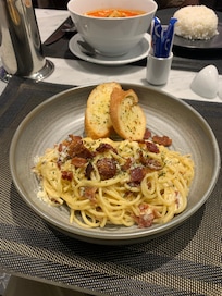 Had an awesome spaghetti carbonara! Very nice but service charges are quite high