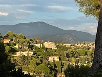 La vue de la piscine